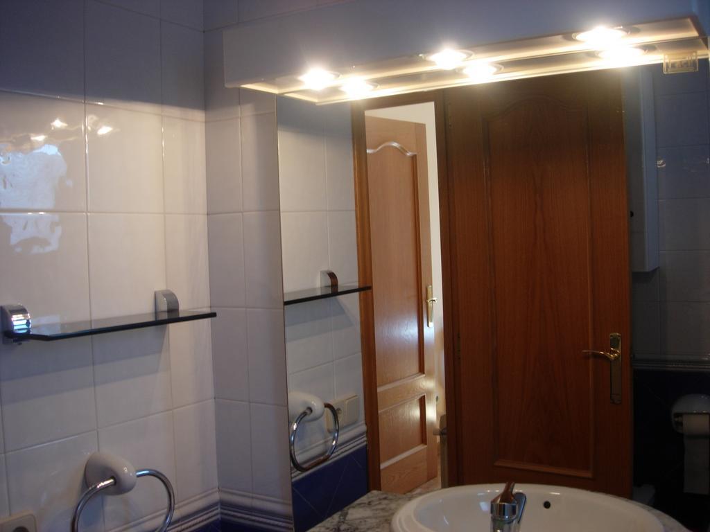 Apartaments El Ribal Valencia D'Aneu Room photo