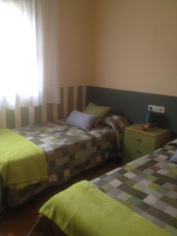 Apartaments El Ribal Valencia D'Aneu Room photo