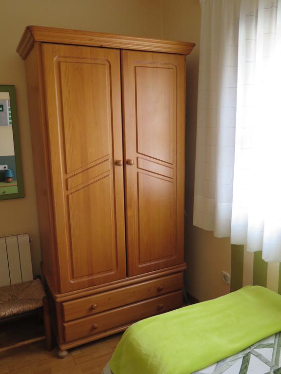 Apartaments El Ribal Valencia D'Aneu Exterior photo