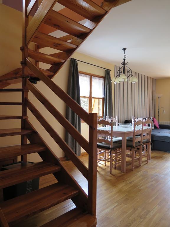 Apartaments El Ribal Valencia D'Aneu Exterior photo