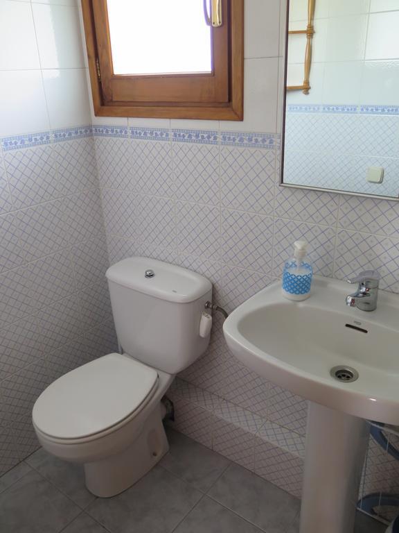 Apartaments El Ribal Valencia D'Aneu Exterior photo